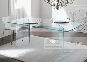 Sklenený jedálenský stôl